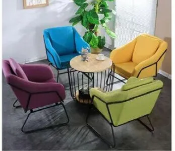 Ensemble table 916 + 4 chaises 938