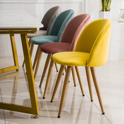Chaise colorée – modèle S05, finition rose – CHAISE-S052