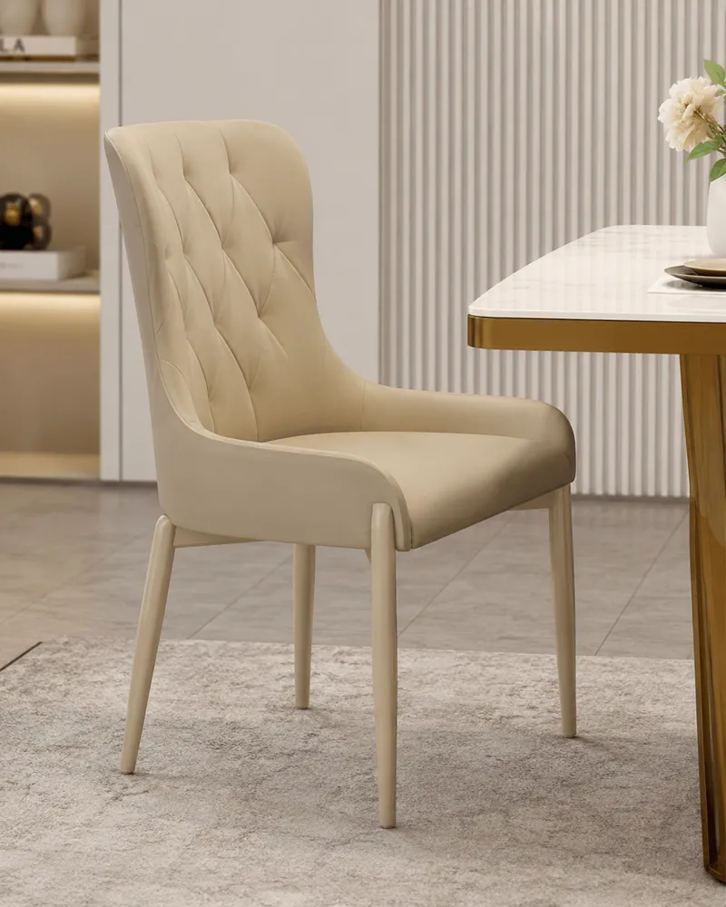 Chaise rembourrée coloris beige – 62×60×97 cm