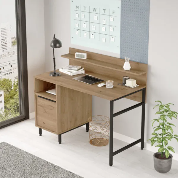 Bureau design avec grand plan de travail