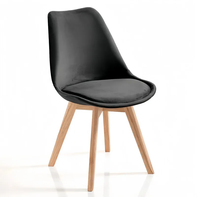 Chaise noire pieds bois