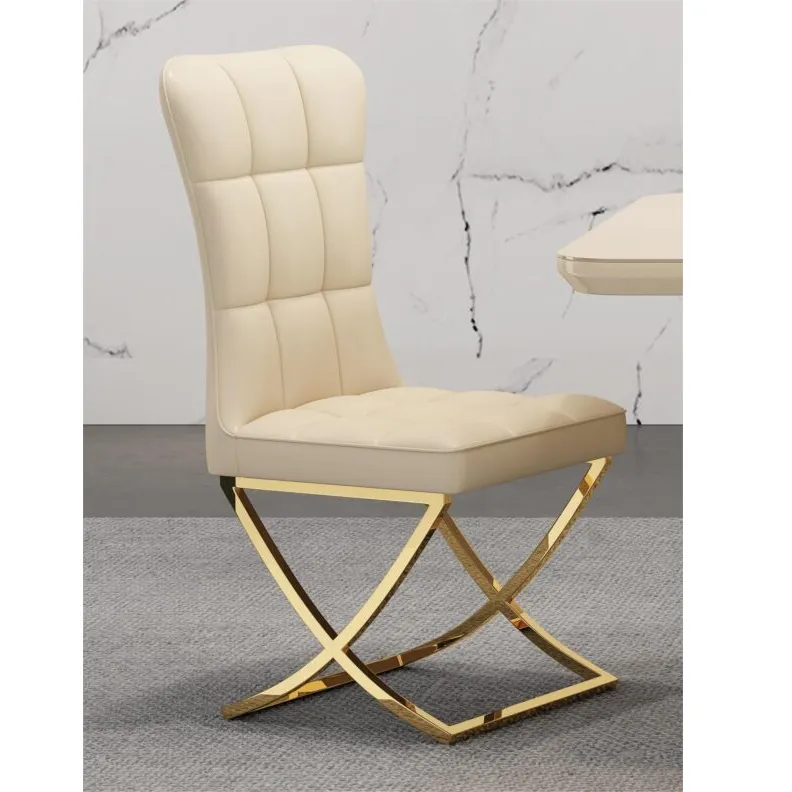 Chaise design doré et beige