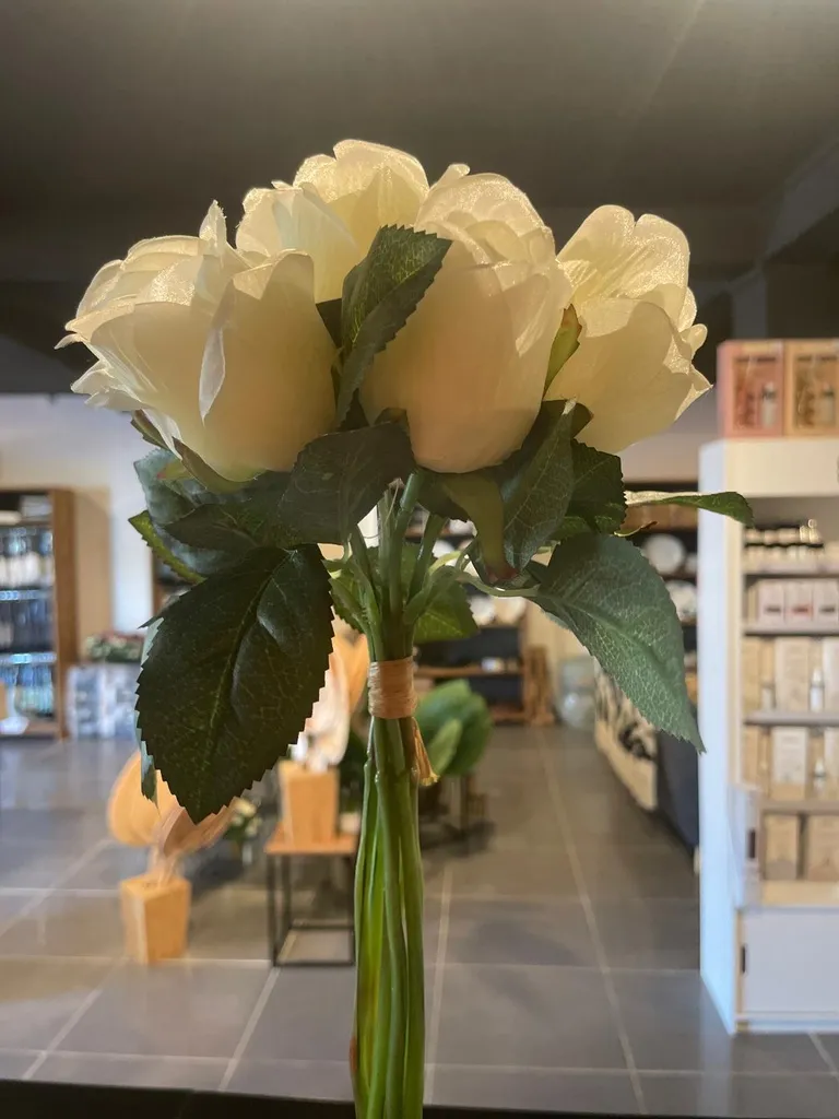 Bouquet rose blanc H20X20X31CM poly fer