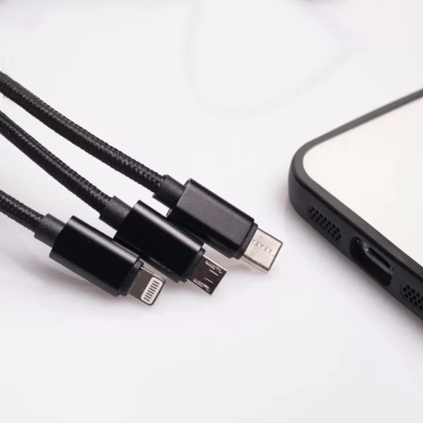 Cable USB Triplug 3-en-1 USB-A vers Micro-USB / USB-C / Lightning - NOIR – Image 5