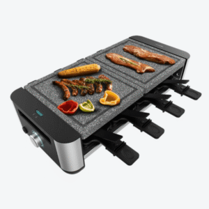 Machine à raclette Cheese&Grill 16000 Inox Allstone / 3226 Description Raclette et gril de 1400 W avec une grille mixte en pierre naturelle et finitions en acier inoxydable au niveau de la partie supérieure. Raclette très puissante grâce à ses 1400 W de puissance. Elle est parfaite pour griller et faire cuire tous types d'aliments. Faites fondre le fromage en peu de temps en même temps que vous cuisinez une grande variété d'aliments. Raclette pour 8 personnes. Parfaite pour les dîners en famille ou entre amis. Profitez d'un repas créatif en utilisant vos ingrédients préférés. Plaque en pierre naturelle de haute qualité. Cuisson saine, sans graisses ni huiles. Les aliments ne collent pas. Surface plancha pour cuisiner de la viande, des légumes, des fruits de mer et du poisson. Profitez d'une expérience culinaire complète. Grande surface de 40 x 22 cm, où vous pouvez préparer de nombreux aliments, et surtout, tout en même temps. Inclus : 8 coupelles individuelles antiadhésives pour faire fondre le fromage, préparer des œufs frits et même préparer des desserts. Inclut aussi 8 spatules en bois. Thermostat ajustable qui permet de régler la température afin d'atteindre le point de cuisson parfait à chaque élaboration. La plaque de cuisson ainsi que les coupelles conviennent pour un nettoyage au lave-vaisselle. Design extractible qui facilite son nettoyage. Gril et coupelles démontables : lavage facile. Toutes les surfaces de cuisson sont antiadhésives pour que vous les nettoyiez facilement et rapidement. Conçue pour cuisiner directement à table ou être utilisée en tant que plateau pour garder les aliments au chaud plus longtemps. Témoin lumineux pour une utilisation sécurisée. Pieds antidérapants qui vous garantissent que le produit reste toujours très stable Composition 8 spatules en bois 8 coupelles manuel d'instructions plancha en pierre naturelle
