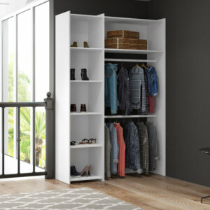 Dressing Premium Blanc / 2600.0001 Structure en panneau de particules, recouvert de papier décor coloris blanc. Vendu sans rideau. Dimensions : 140x45xH210cm LES + PRODUIT: Design épuré et moderne Double penderie Nombreuses étagères latérales et Tablette haute Optimise l'espace vertical Convient aux chambres et dressings Organisation claire et fonctionnelle