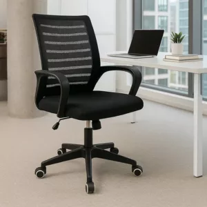 Fauteuil Gaming / W-3 Assise et dossier noir en maille respirante, hauteur réglable et mécanisme papillon, cadre en polypropylène, coussin d'assise de 8 cm. Base solide en polypropylène 300 avec roulettes et son vérin à gaz de classe 2. Dimensions : 60x55xH94cm LES + PRODUIT : Hauteur réglable avec mécanisme papillon Finition en maille respirante Coussin d'assise 8 cm pour un confort optimal Vérin à gaz classe 2 Base en polypropylène 300 robuste avec roulettes