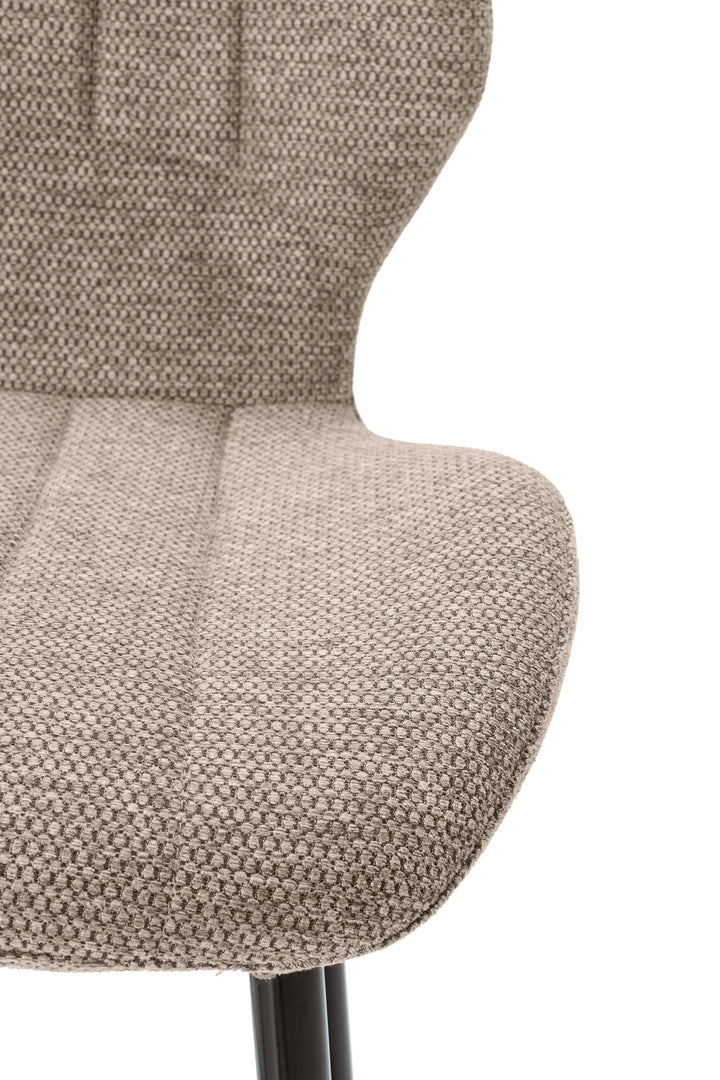 TABOURET MULI MARRON / 18628 Assise et dossier : Tissu. Piètement en métal laqué noir. Tissu : 100% polyester. Densité du siège : mousse de 28 kg. Densité du dossier : mousse de 20 kg. Dimensions produit : Longueur 48 cm x largeur 51 cm x Hauteur 65/96 cm - Poids net : 5,2 kg. Poids net total : 10,4 kg. – Image 5