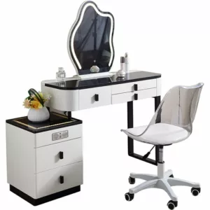 Coiffeuse LED avec Fauteuil / 2213 Structure en panneau particules et PIN MASSIF recouvert de papier blanc brillant / vitre noir. Dimensions : 130x40xH140cm LES + PRODUITS : 5 tiroirs Miroir LED 3 couleurs à touche tactile Haut parleur Bluetooth/USB Chargeur sans fil