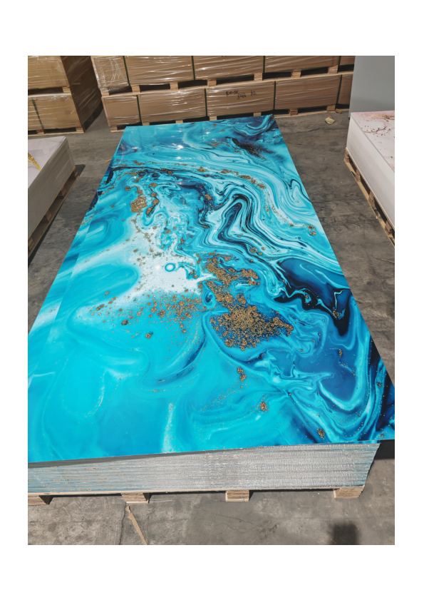 Panneau mural PVC / HH24829 Transformez votre espace avec nos panneaux PVC UV de qualité supérieure, conçus à la fois pour la fonctionnalité et le style. Mesurant 1,22 m sur 2,80 m de large et seulement 3 mm d'épaisseur, ces panneaux sont la solution parfaite pour une variété de projets de rénovation. Un panneau ne pesant qu'environ 9,25 kg, ils sont faciles à manipuler, ce qui en fait un jeu d'enfant pour les installations en solo.